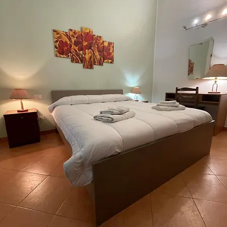 Hola Cathedral House Cadorna Apartment *