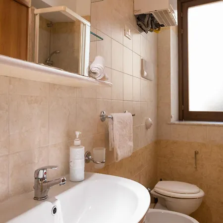 Hola Cathedral House Cadorna Apartment *